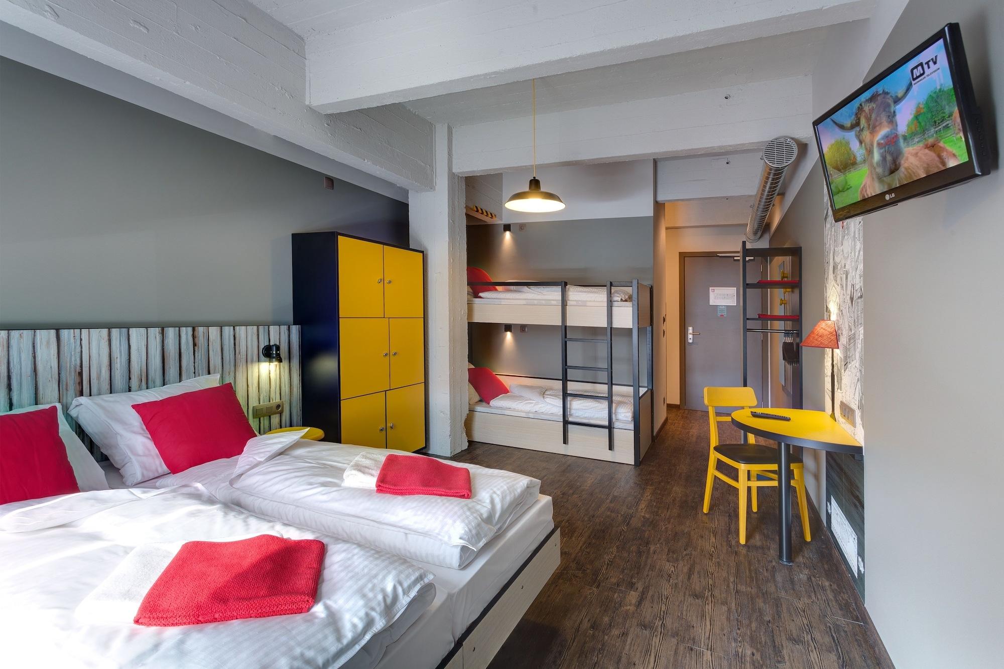 Meininger Hotels Bruxelles City Center Sint-Jans-Molenbeek Ngoại thất bức ảnh
