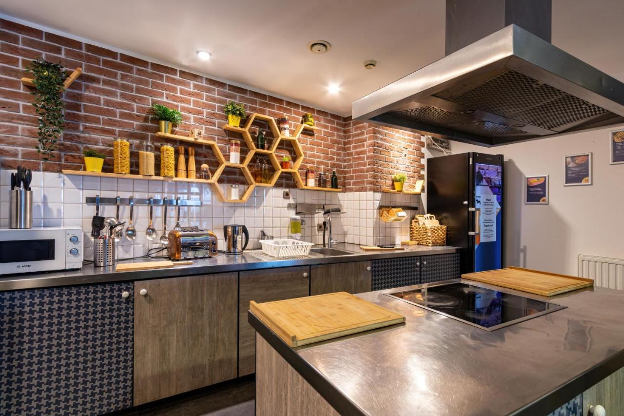 Meininger Hotels Bruxelles City Center Sint-Jans-Molenbeek Ngoại thất bức ảnh
