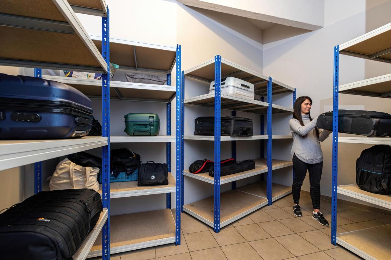 Meininger Hotels Bruxelles City Center Sint-Jans-Molenbeek Ngoại thất bức ảnh