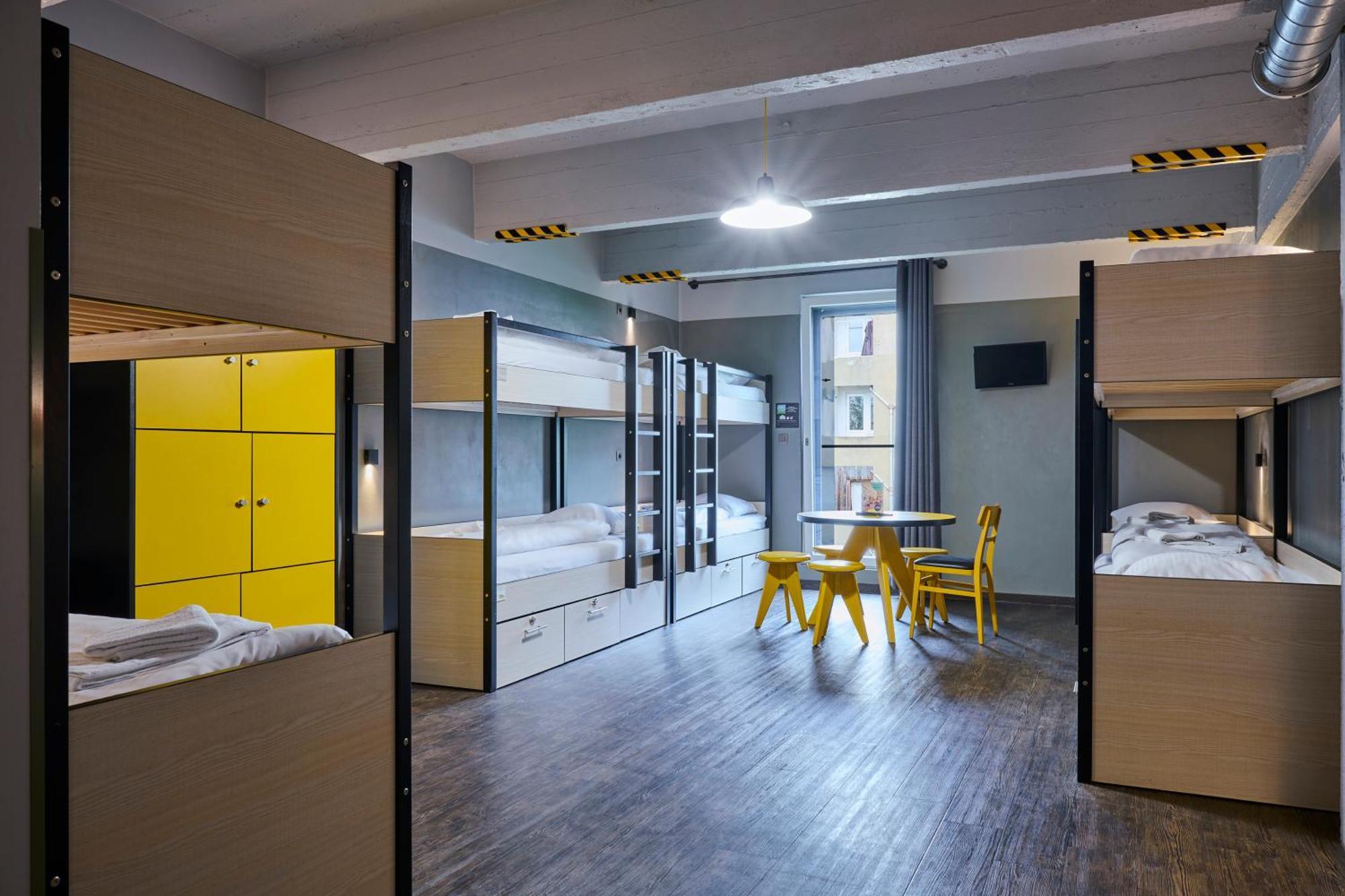 Meininger Hotels Bruxelles City Center Sint-Jans-Molenbeek Ngoại thất bức ảnh