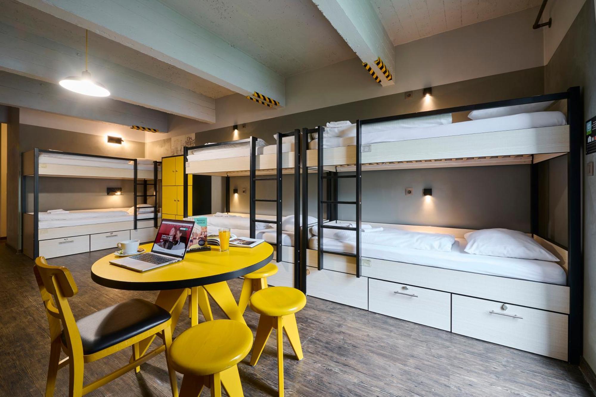 Meininger Hotels Bruxelles City Center Sint-Jans-Molenbeek Ngoại thất bức ảnh
