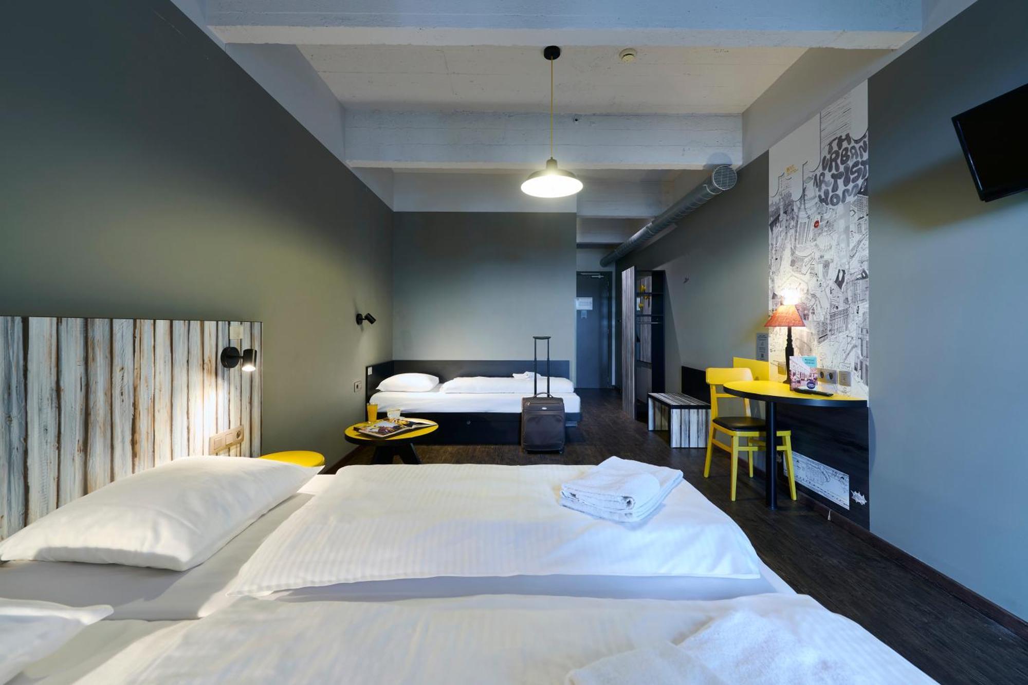 Meininger Hotels Bruxelles City Center Sint-Jans-Molenbeek Ngoại thất bức ảnh